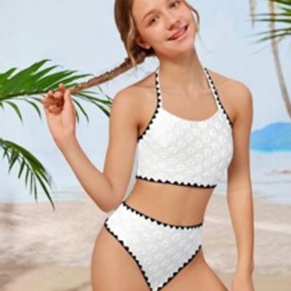 SHEIN 2pcs Tween Girl Floral Print Swimwear Set, Adjustable Criss-Cross Strap - Picture 1 of 1